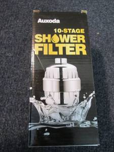 lot 246 image: Auxoda 10-Stage Universal Shower Fi...
