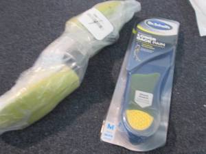 lot 260 image: Shoe Stretcher, Dr. Scholls Insoles...