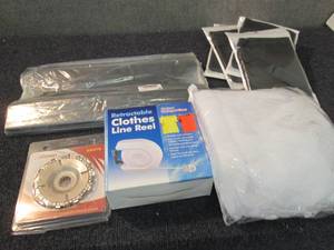 lot 261 image: 5 Outdoor Faucet Protectors, Retact...