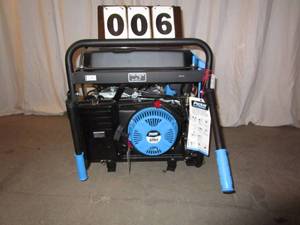 lot 6 image: Pulsar Dual Fuel 7750 Watt Generator