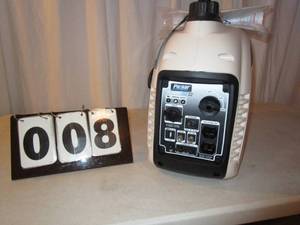 lot 8 image: Pulsar Inverter  2300 Watt Generator