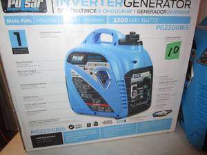 lot 10 image: Pulsar Dual Fuel 2200 Watt Inverter Generator