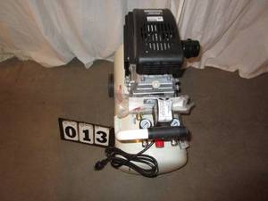 lot 13 image: Pulsar 15 Gallon Air Compressor