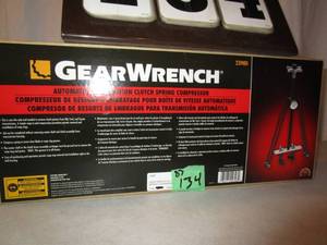 lot 134 image: Gear Wrench Automatic Transmission Clutch Spring Compressor