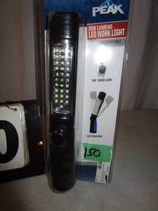lot 150 image: Peak 200 Lumens Led Work Light