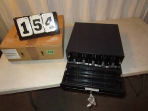 lot 154 image: Val-U Line Cash Drawer