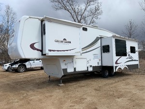 2006 Cedar Creek Silverback 5th Wheel -No Reserve-