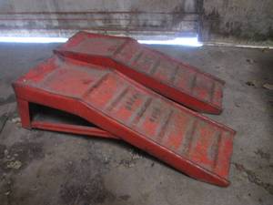 Pair of Car Ramps Reinforced  RED...