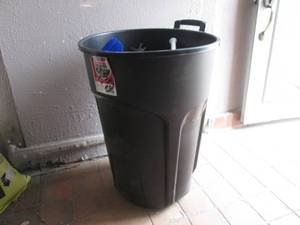 32 Gallon Container on Wheels Full ...