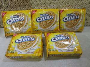 5 Packs of Golden Oreo Cookies Past...
