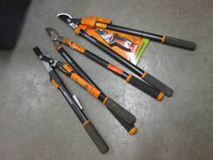 Lot of 3 Fiskars Loppers  D-1T...