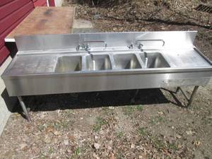 Stainless Steel 4-Sink Counter 83 1...