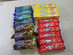 16 Packs of Assorted Cookies Best b...
