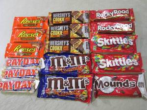Assorted CandyCandy Bars  B-3...