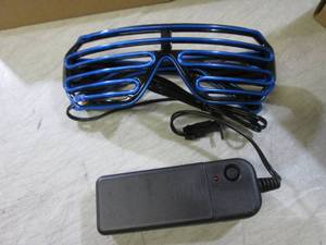 Lot of 3 LED Light-Up Glasses  EC1...