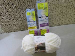 Chenille Chuncky Yarn and Febreze V...