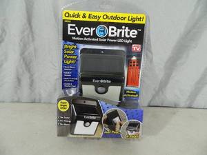 New Ever Brite Motion Activated Solar LED Light