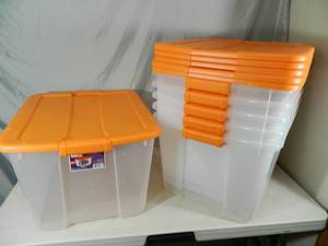6 NEW Sterilite Totes with Latching Lids