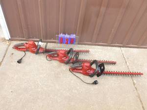 Qty. of 3 Craftsman Hedge trimmer. Al work. One seems a little stiff. As shown.
