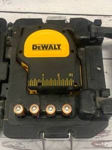 lot 3 image: DeWalt DW082 Laser Level Plumb Bob