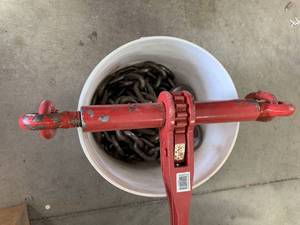lot 12 image: 38 x 20 Log Chain with Load Binders