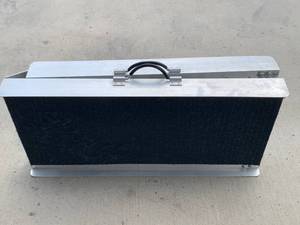 lot 14 image: Aluminum Moving  Dog Ramp (36 closed)