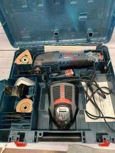 lot 17 image: Bosch 12v Cordless Oscillating Tool PS50 w 2 Batteries & Accessories