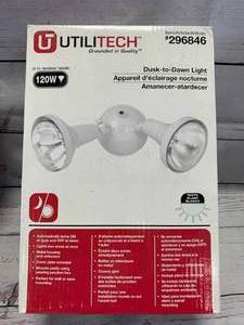 lot 25 image: Utilitech 120w Dusk to Dawn Outdoor Light
