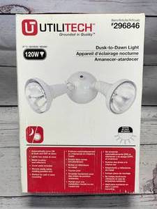 lot 26 image: Utilitech 120w Dusk to Dawn Outdoor Light