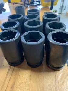 lot 44 image: Performance Tool Chromoly Impact Sockets