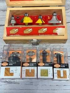 lot 59 image: Lot of Router Bits