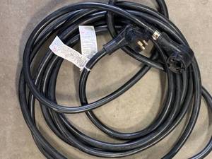 lot 60 image: RV 30 Amp Cord E217996