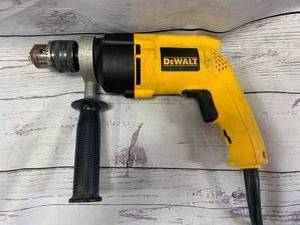 lot 67 image: DeWalt DW511 VSR 12 Hammer Drill