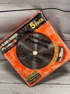 lot 78 image: 4 Pack Black & Decker 7 14 18 Teeth Blades