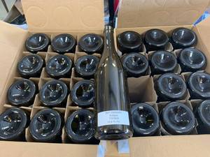 lot 98 image: Lot of 24 Empty 750ml Wine Bottles