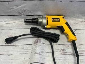 lot 168 image: DeWalt DW268 VSR Screwgun $163 on Amazon