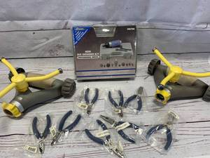 lot 174 image: Mini Die Grinder Kit, 2 Sprinklers, 8 Pliers