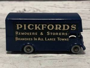 lot 3 image: Vintage Lesney Matchbox Pickup Removal Van #46