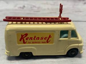 lot 15 image: Rentaset TV Service Van w Ladder & TVs #62