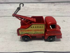 lot 18 image: Vintage Lesney Matchbox Thames Trader Wreck Truck #13