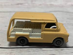 lot 21 image: Vintage Lesney Matchbox Bedford Milk Van Gray Wheels #29