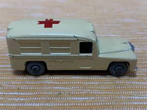 lot 28 image: Vintage Lesney Matchbox Daimler Ambulance Gray Wheels #14