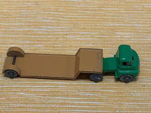 lot 31 image: Lesney Matchbox Bedford Low Loader w Trailer Gray Wheels #27