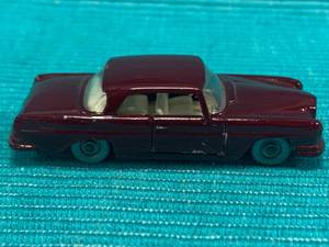lot 46 image: Lesney Matchbox Mercedes Benz 220SE Gray Wheels #53