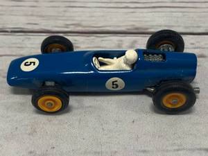 lot 80 image: Lesney Matchbox BRM Racing Car Blue #52