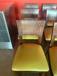 Lot of 3 Green Chairs (19 floor to seat)