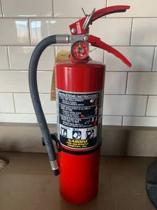 Nardini Fire Extinguisher (serviced Oct 2019)