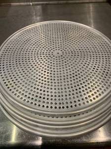 Lot of 8 Brand New 16 Pizza Trays
