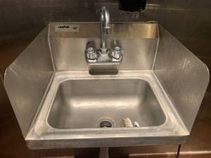 Stainless Steel Sink (approx 15 x 17)