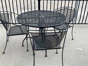 Metal Table & 3 Chairs